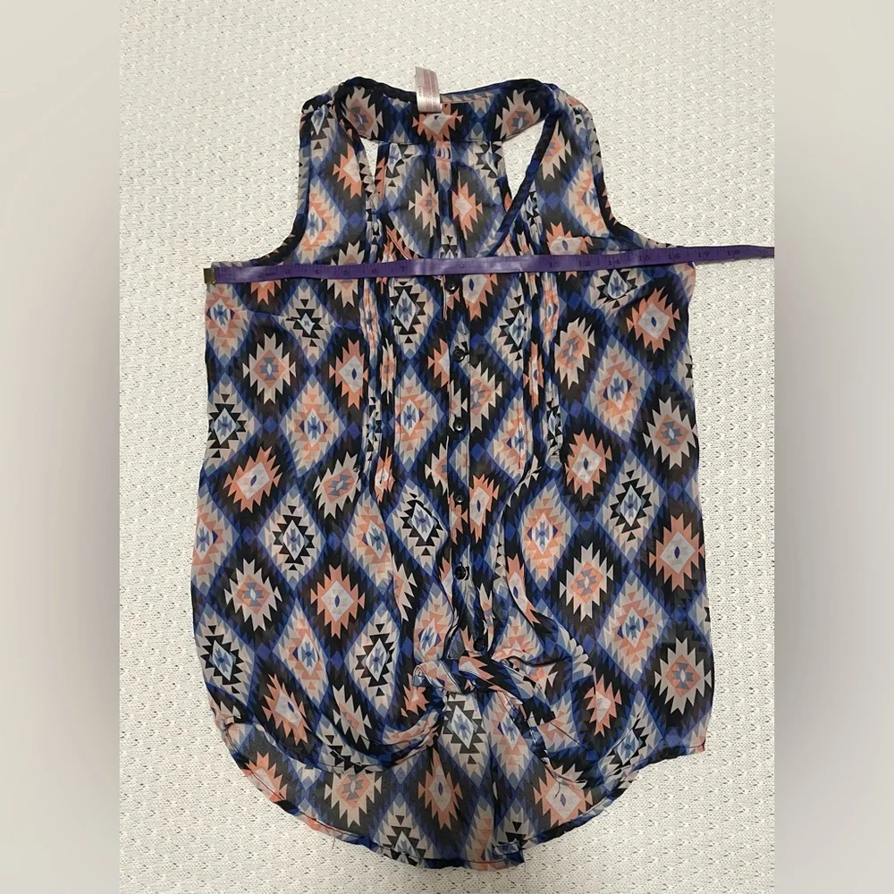 No boundaries button up sleeveless blouse tank top - Picture 6 of 9